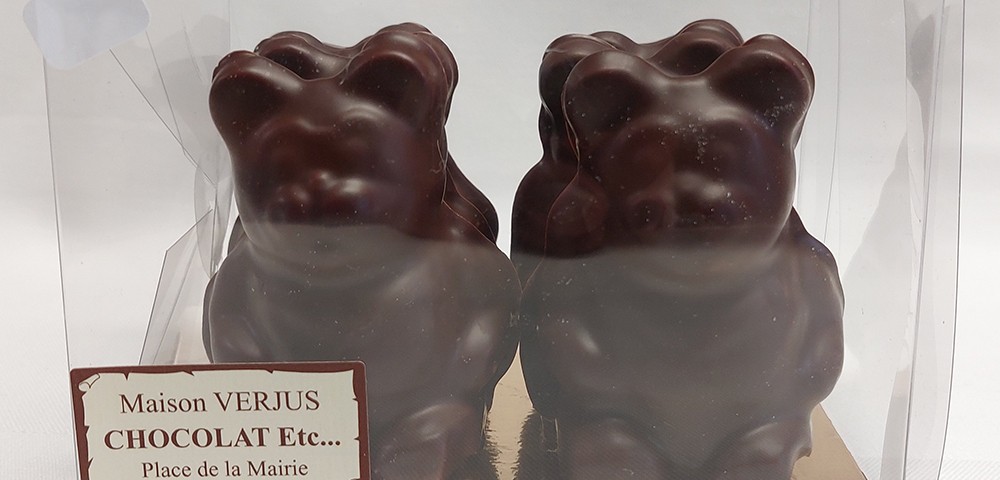 Boulangerie-Chocolaterie-Verjus-Janze-composition-lot-nounours-chocolat-Tr625