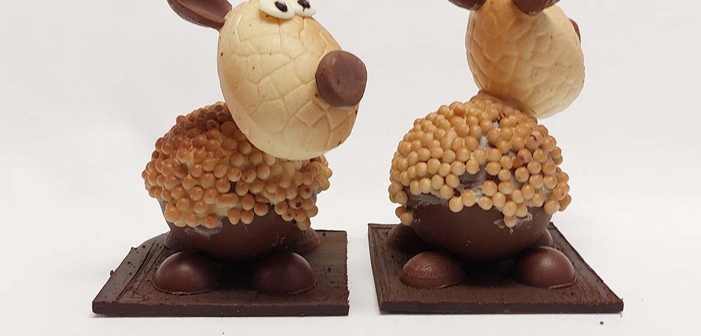 Boulangerie-Chocolaterie-Verjus-Janze-mouton-2-paques-chocolat-Cu248