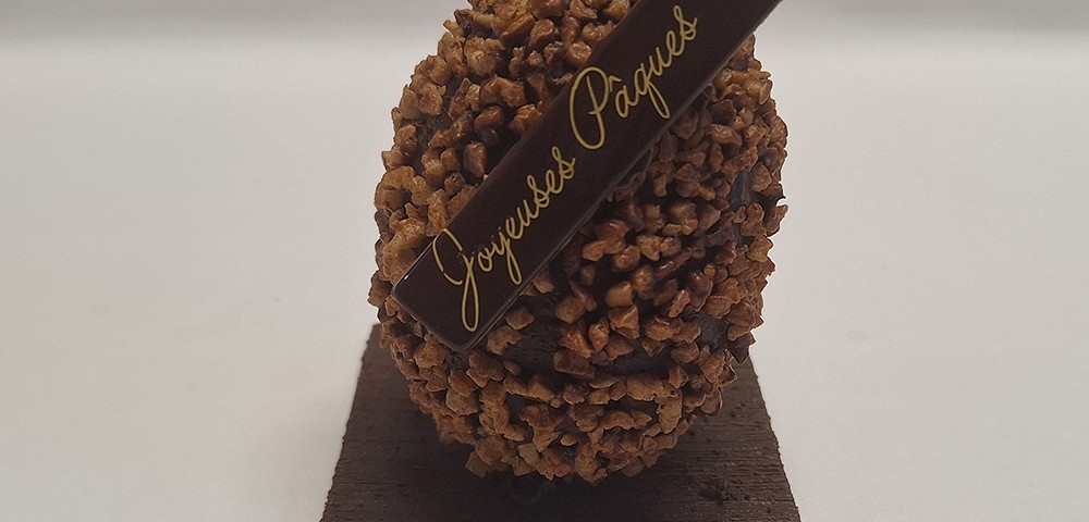 Boulangerie-Chocolaterie-Verjus-Janze-oeuf-crunchy-paques-chocolat-Cu247